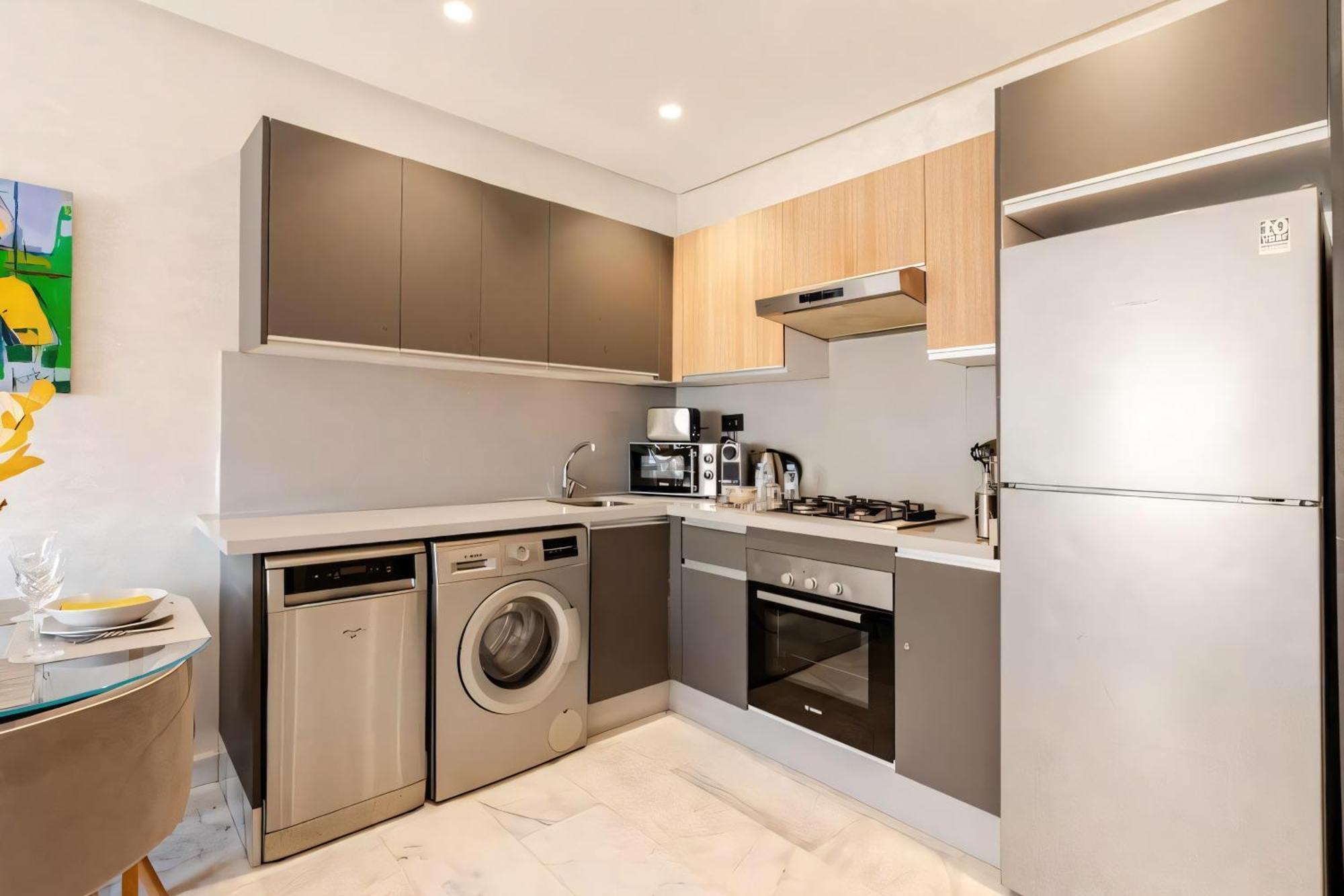 Apartment Cosy, Corniche A 2 Min , Parking , Netflix