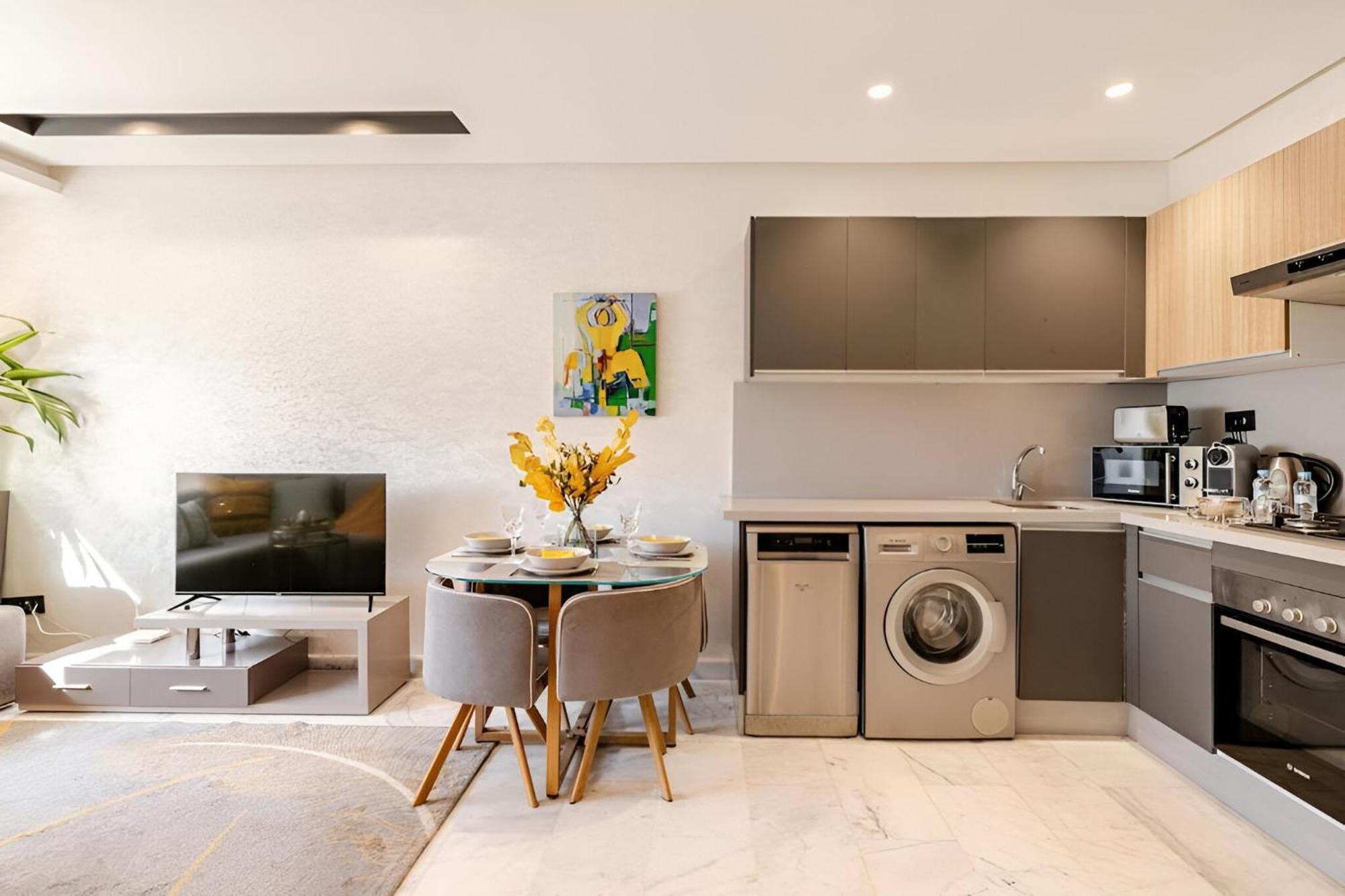 Apartment Cosy, Corniche A 2 Min , Parking , Netflix *